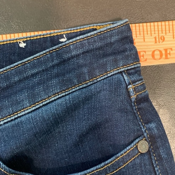 Talbots Women’s Slim Ankle Jean,  93% Cotton, Zip Fly w/Metal Button; Size 16 - Picture 4 of 7